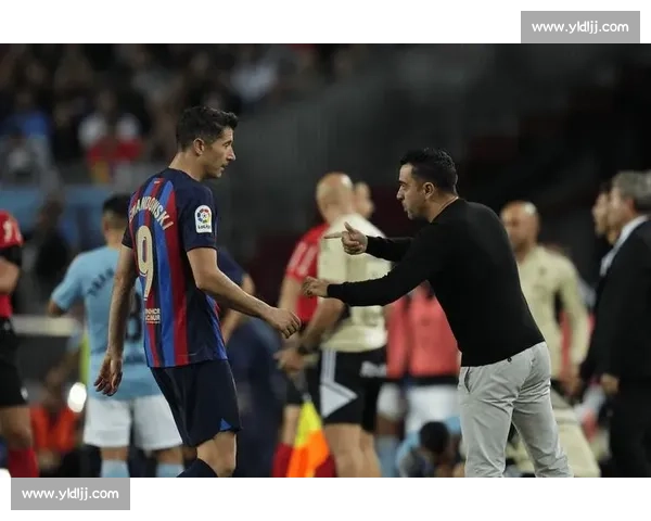 巴列卡诺主场迎战巴萨争夺西甲关键三分的巅峰对决夜焦点战役 巴列卡诺主场迎战巴萨争夺西甲关键三分的巅峰对决夜焦点战役