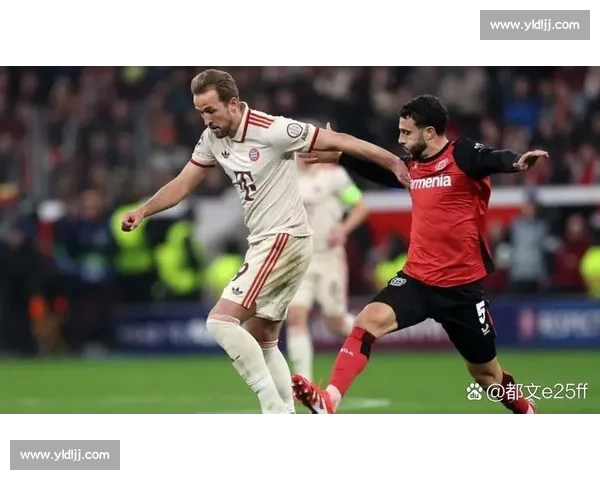 巴萨与勒沃库森激烈对决精彩回放 锋线较量与防守战术解析