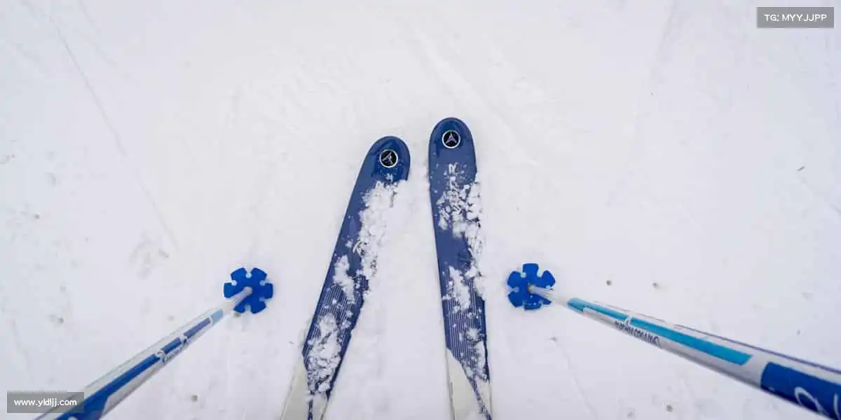 <strong>XCsports</strong>🏃‍♂️每一次奔跑，都是对自我的超越，快来释放你的能量！